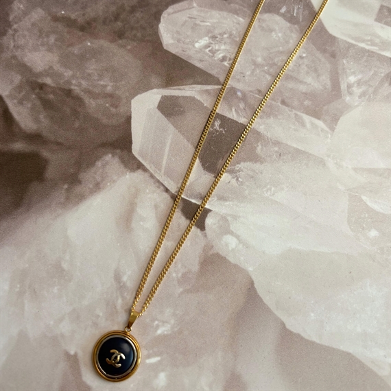 Vintage Treasures Halskæde M. Chanelknap, Navy/Guld